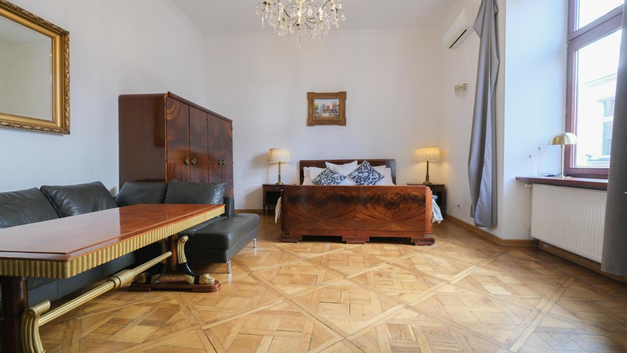 Apartment Vintage Florianska Street - By Hosty